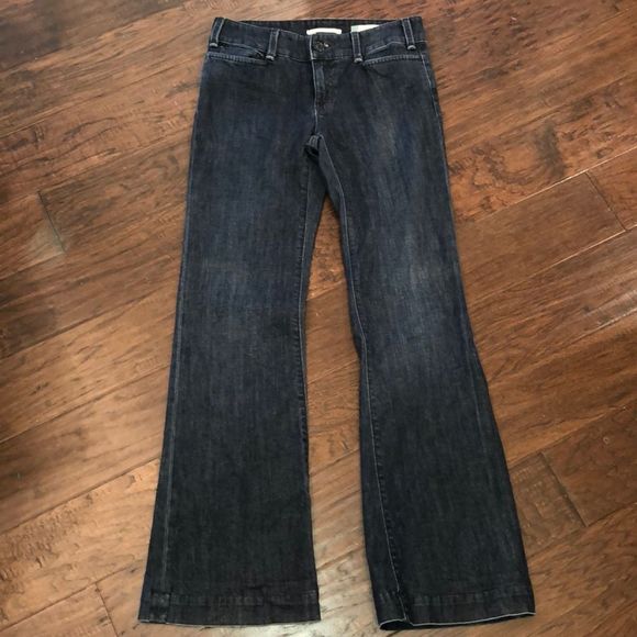 Gap Curvy Stretch Jeans Size 2 - Picture 1 of 3